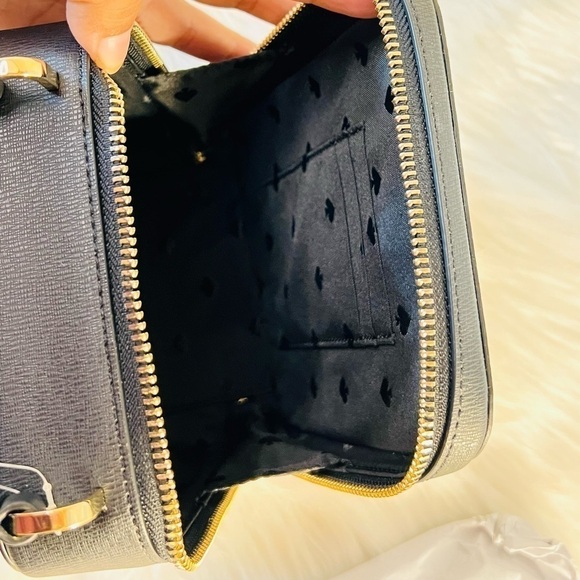 Disney X kate spade new york minnie mouse daisy vanity crossbody bag - Picture 6 of 11